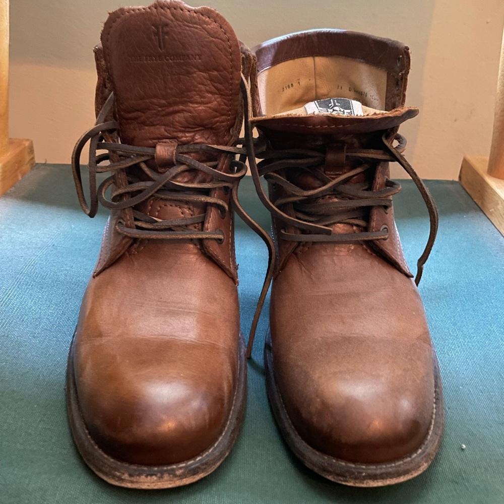 Frye men’s leather boots - size 11, like new